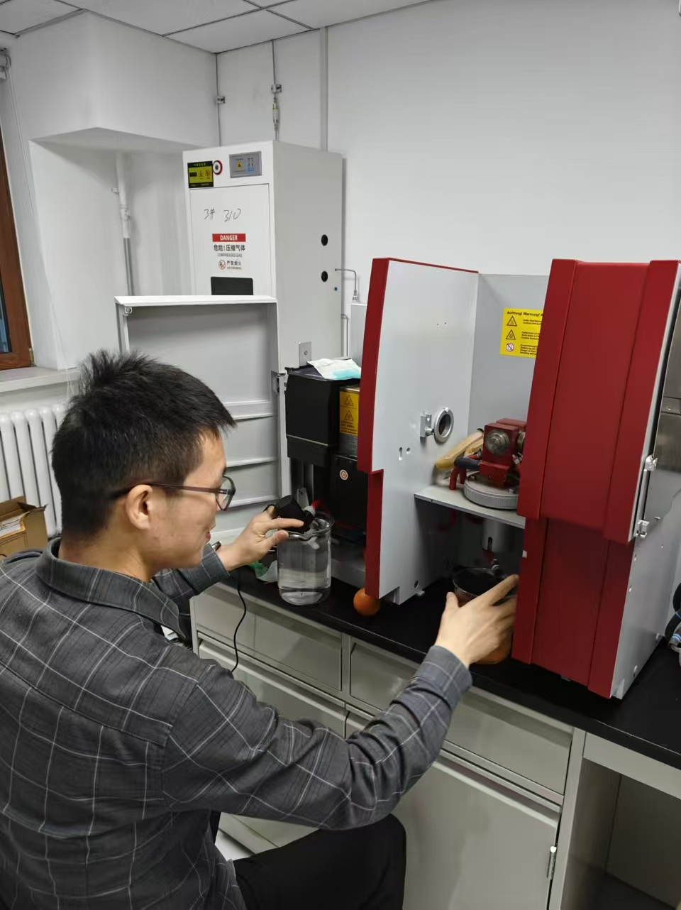 实验室设备维修